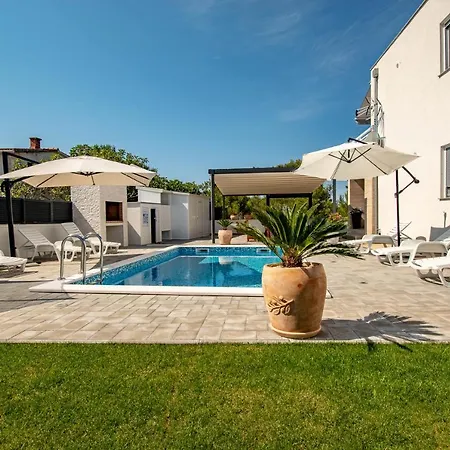 Apartamento Wiena Vir