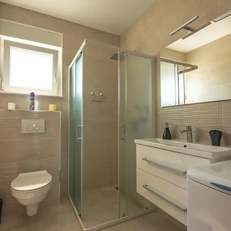 Wiena Apartament Vir