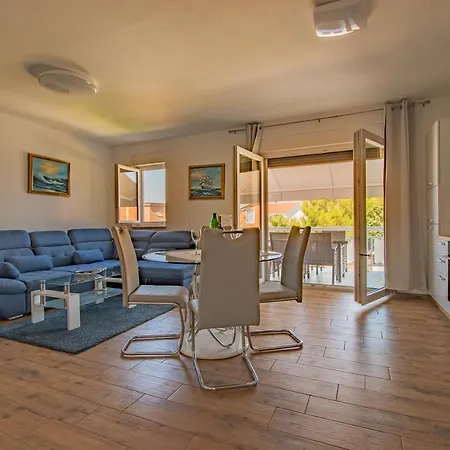 Wiena Apartament Vir