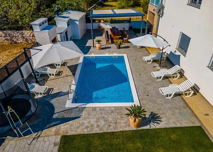 Wiena Apartman Vir